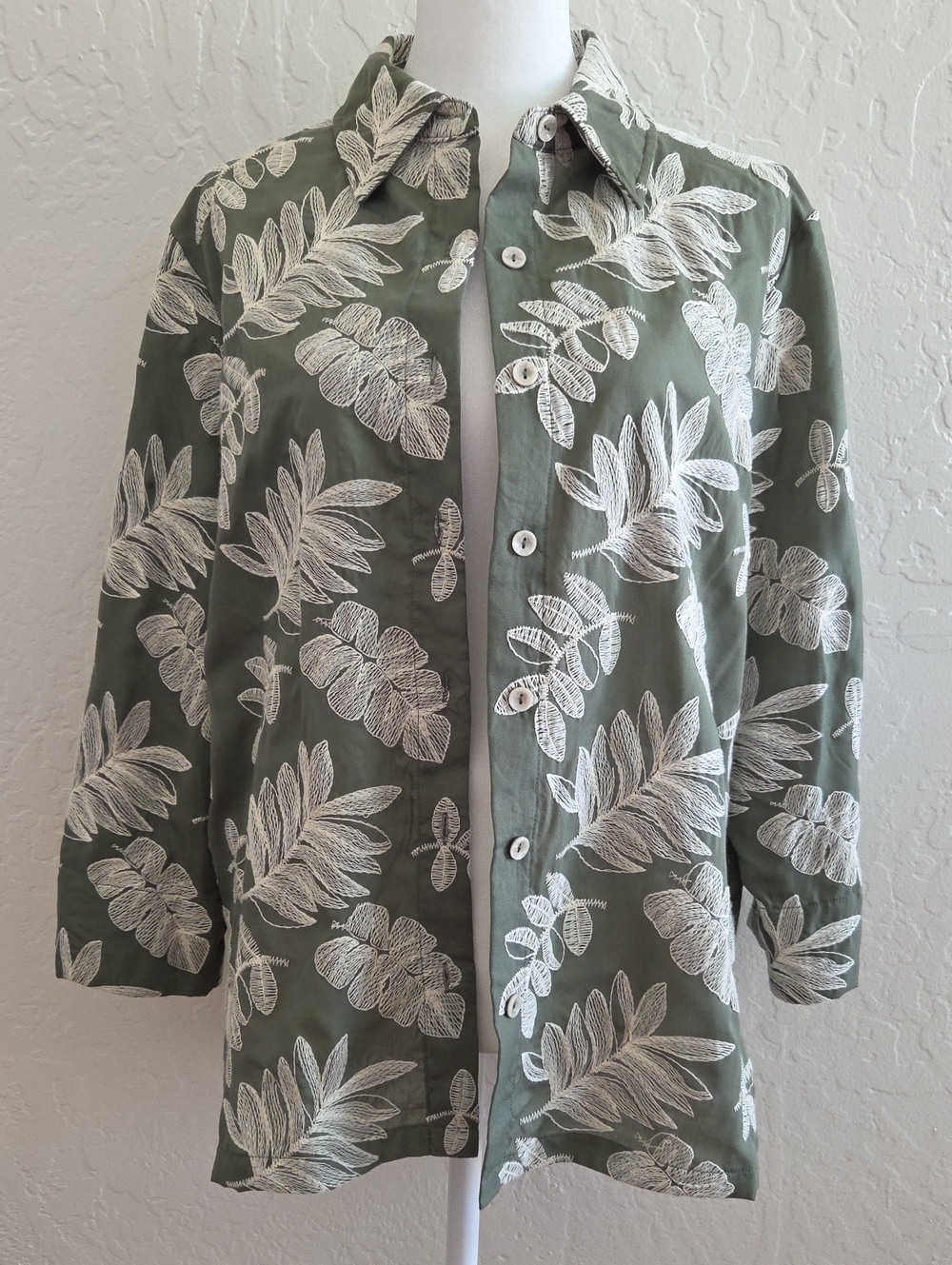 Alfred Dunner Sage Green And Cream Floral Leaf Embroidered Button-Up Blouse